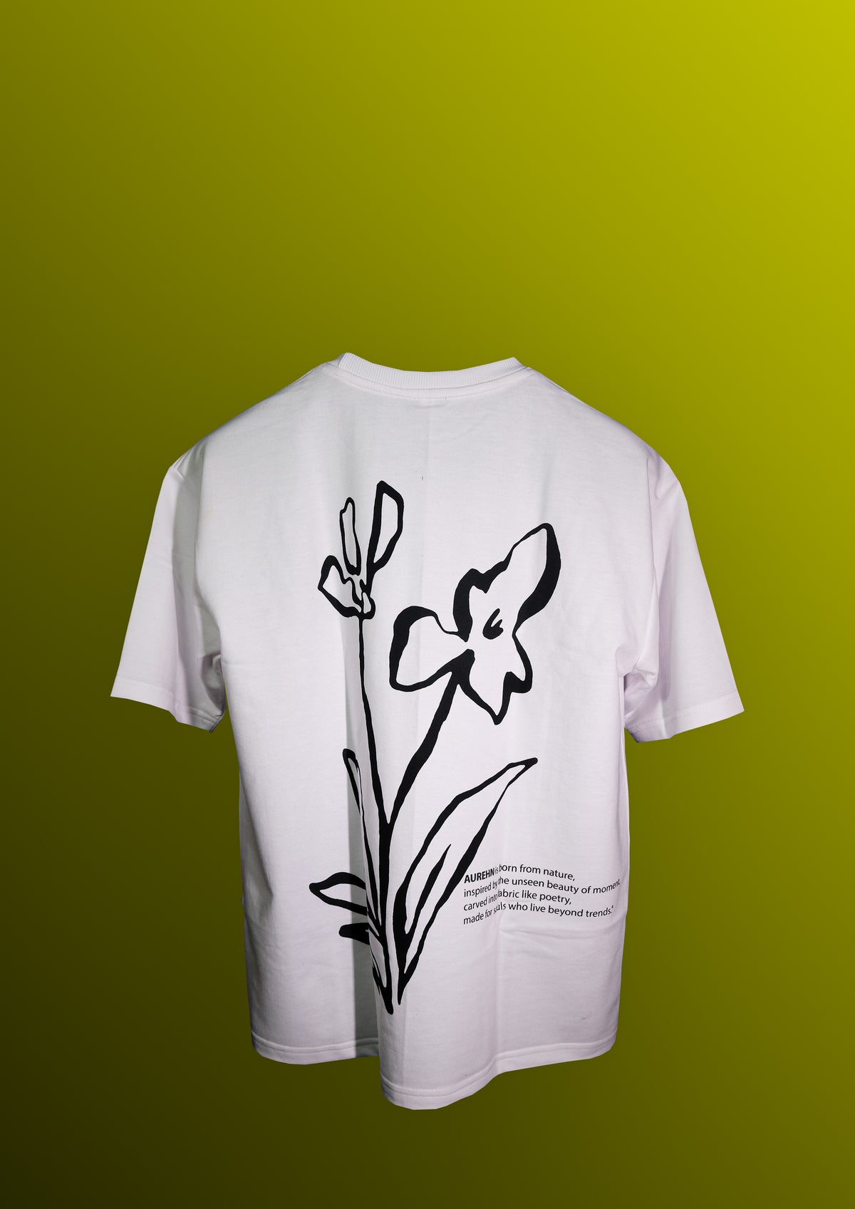 White T-shirt ￼