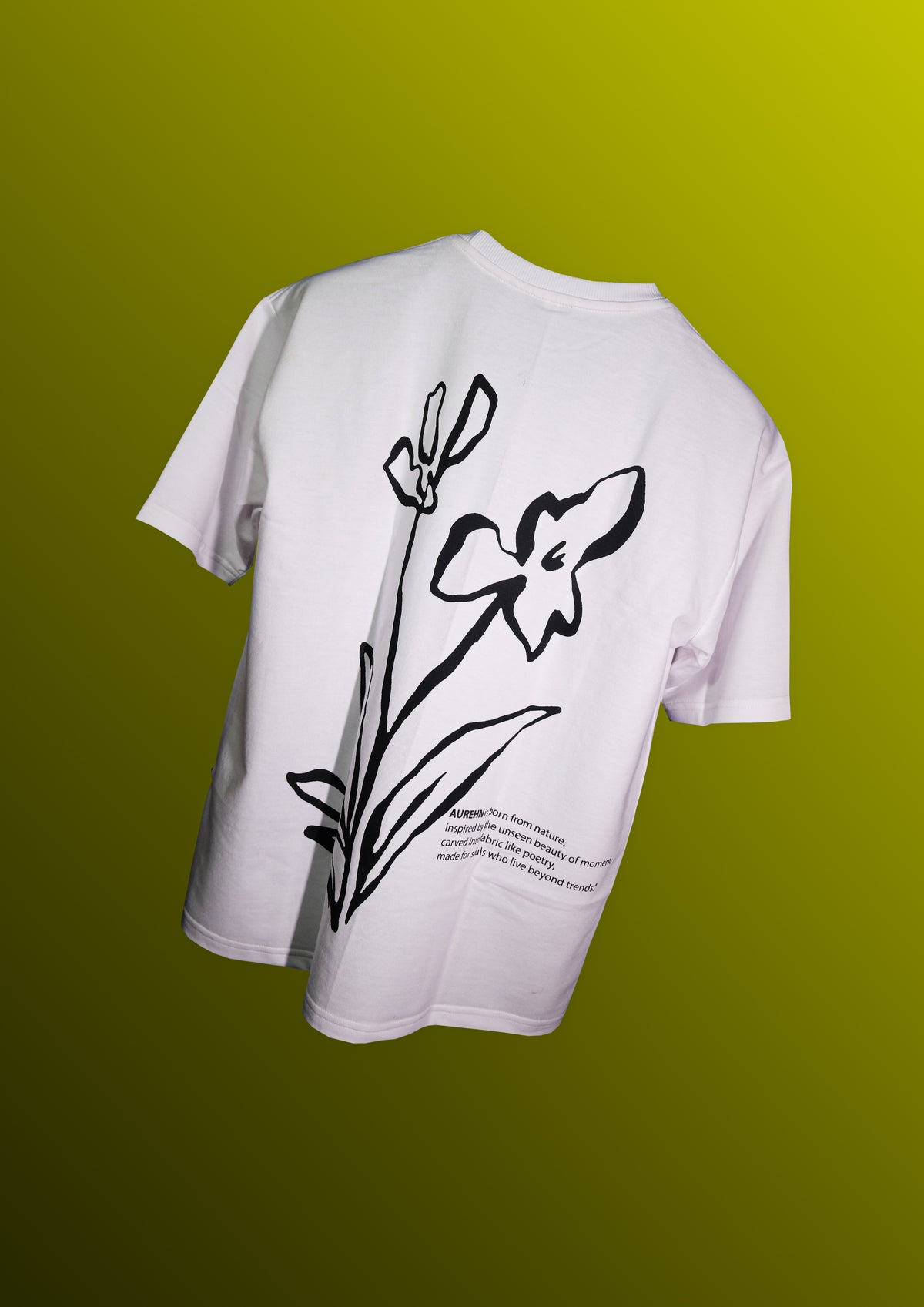 White T-shirt ￼